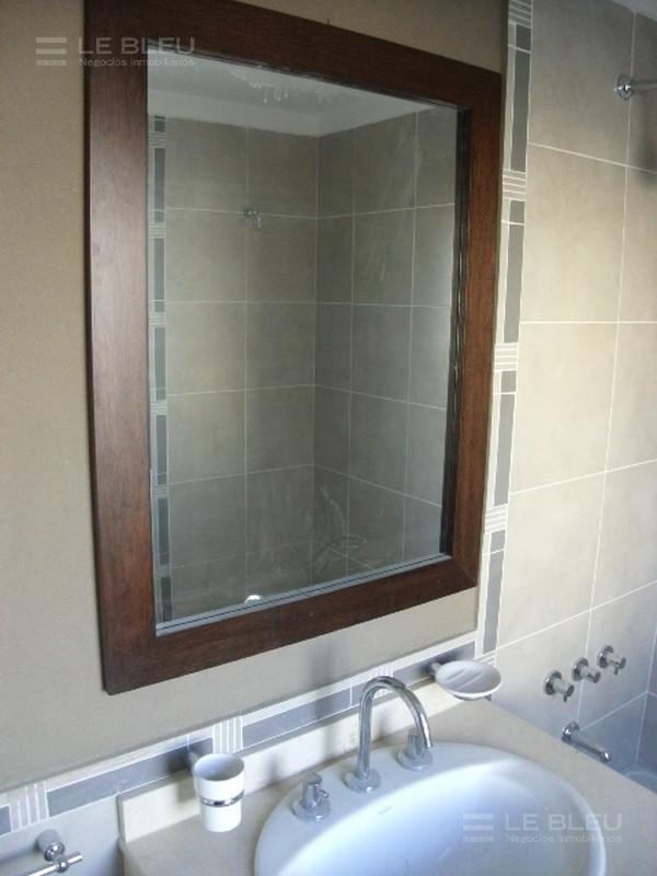 Foto de VENTA Departamento MONOAMBIENTE CON BALCON Y COCHERA CUBIERTA EN, imagen 3