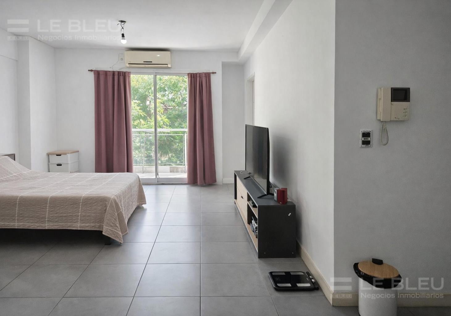 Foto de VENTA Departamento MONOAMBIENTE CON BALCON Y COCHERA CUBIERTA EN, imagen 4