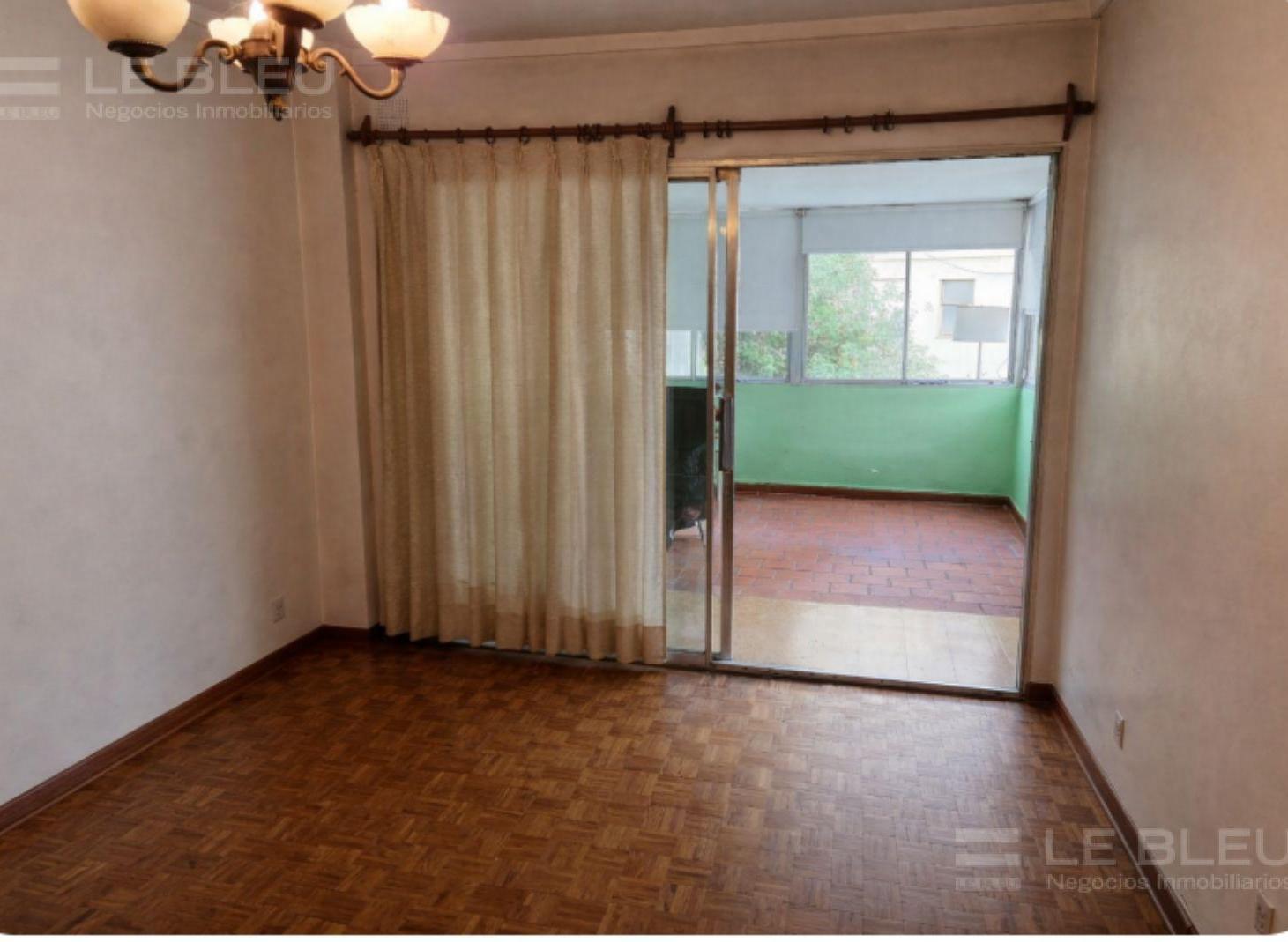 Foto de EN VENTA DEPARTAMENTO de 3 AMBIENTES con PATIO en RECOLETA APTO, imagen 3