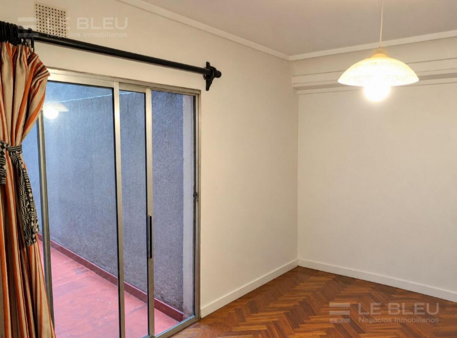 Foto de EN VENTA DEPARTAMENTO de 2 AMBIENTES con PATIO en RECOLETA APTO, imagen 3