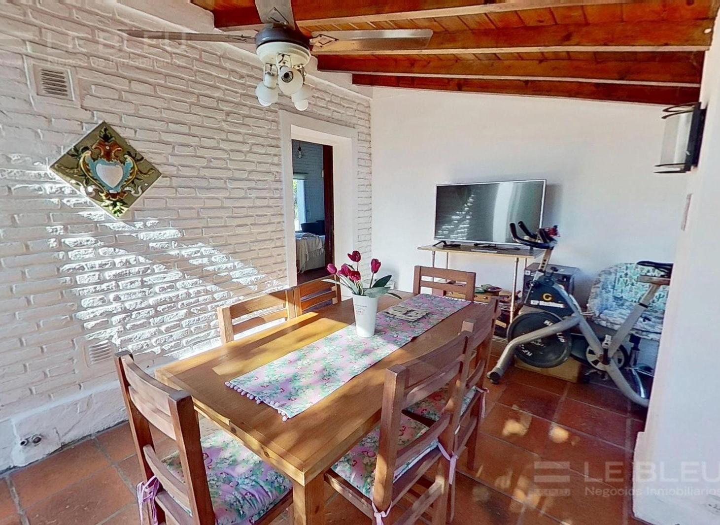 Foto de VENTA DE CASA 5 AMB. CON PILETA EN EL CLUB DE CAMPO DE ARANZAZU, imagen 3