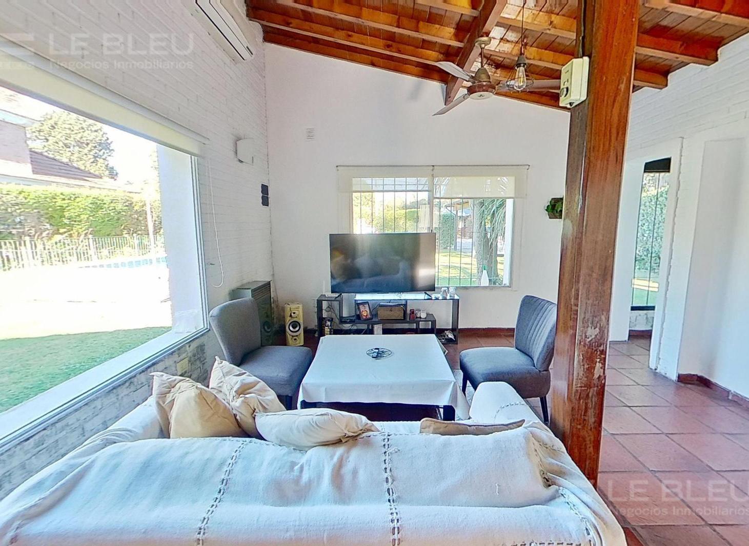 Foto de VENTA DE CASA 5 AMB. CON PILETA EN EL CLUB DE CAMPO DE ARANZAZU, imagen 4