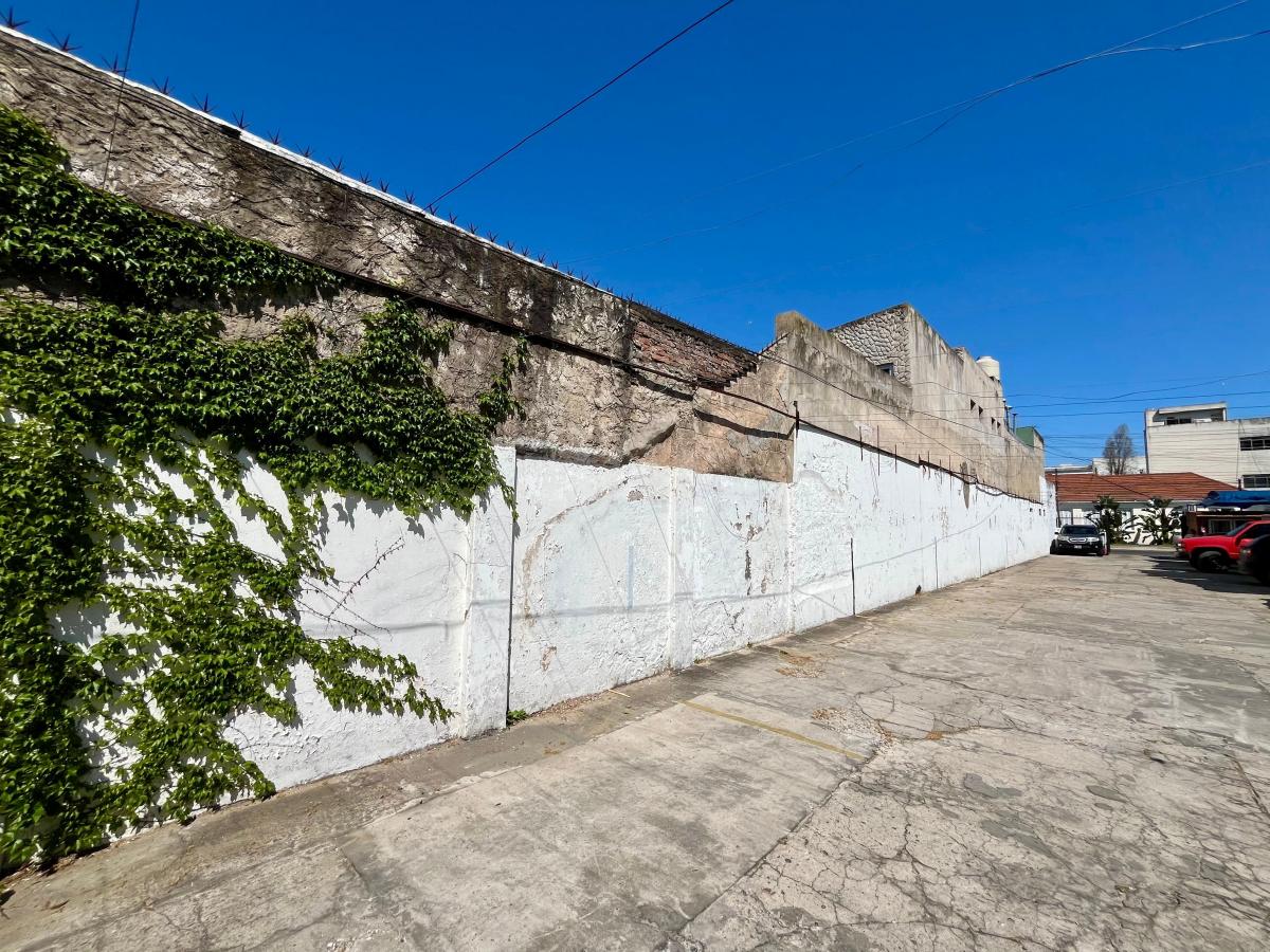 RETASADO!!!! Estacionamiento en Venta en Lomas de Zamora - Ideal Inversión para COMPLEJO