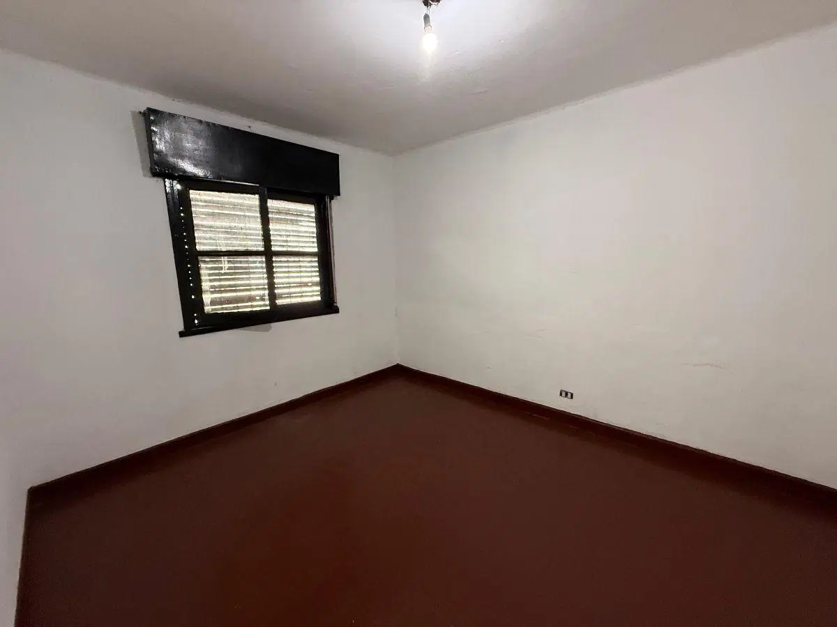 Casa apta dos familias en Lomas de Zamora. Posibilidad de Financiación 4