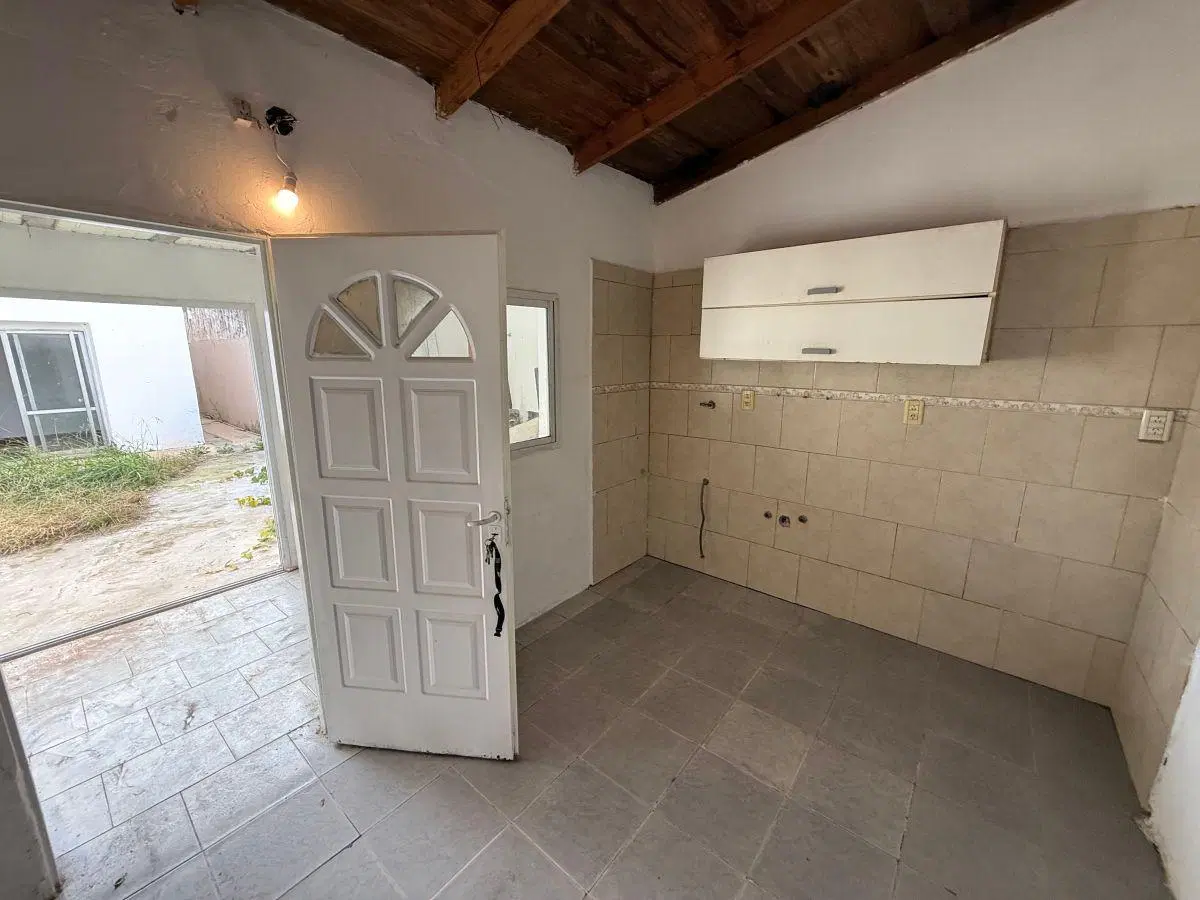 Casa apta dos familias en Lomas de Zamora. Posibilidad de Financiación 5