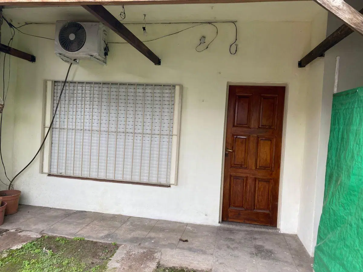 CASA AL FRENTE 1