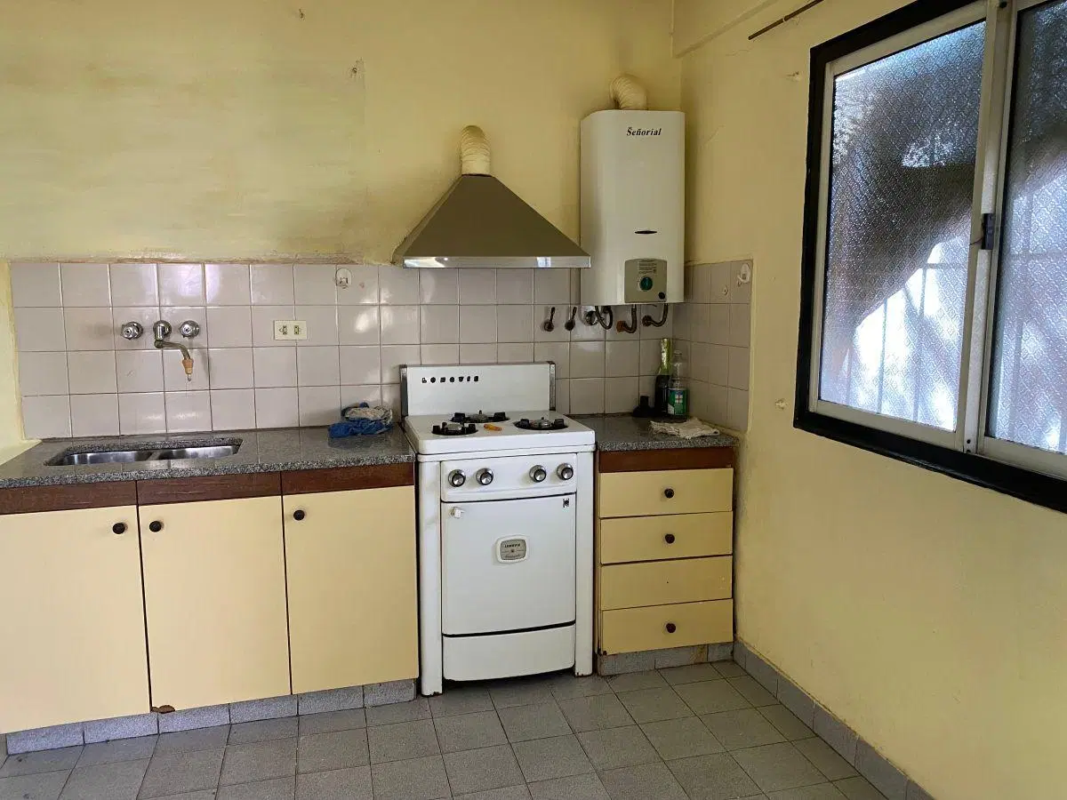 CASA INTERNA A METROS DE OLIDEN Y MADRID 1
