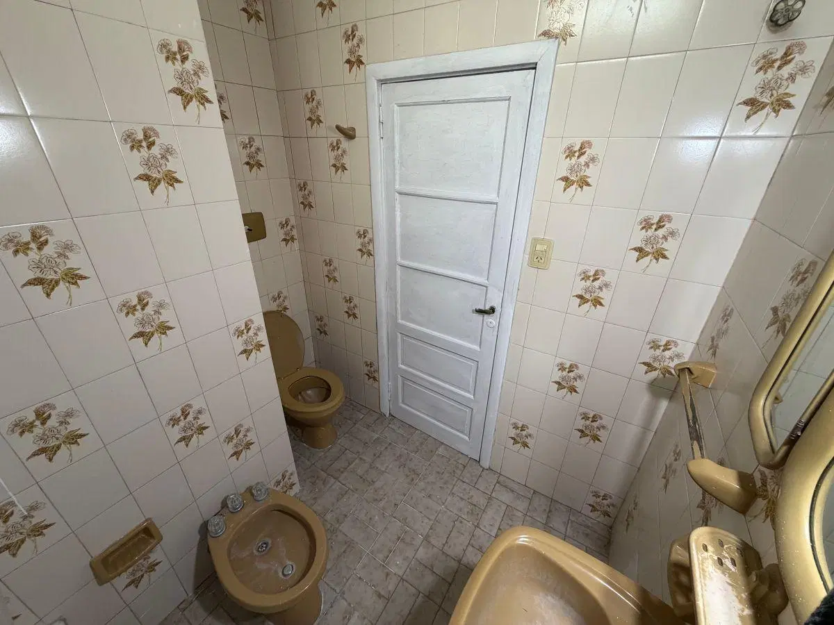 Casa en alquiler con Dos Dormitorios y Jardín en Llavallol 5