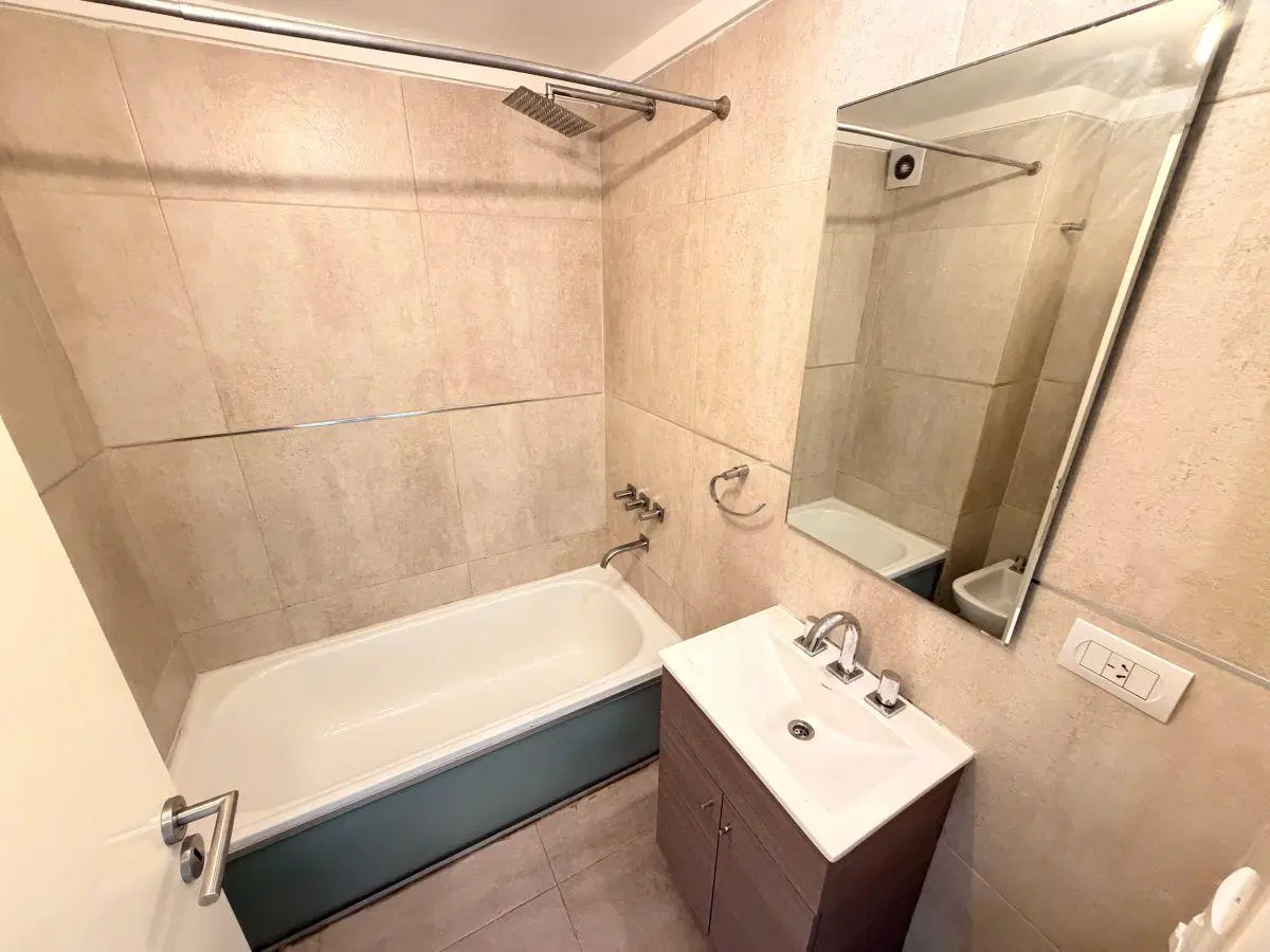 Excelente departamento de 2 ambientes en Lomitas con cochera 5
