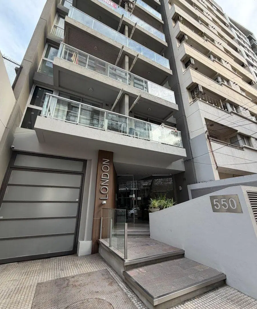 Excelente departamento de 2 ambientes en Lomitas con cochera 3