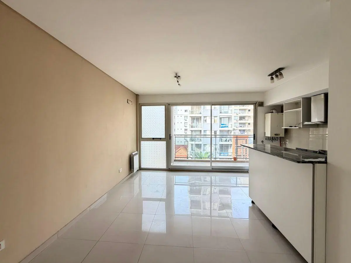 Departamento en alquiler de 2 ambientes con cochera en Lomitas 1