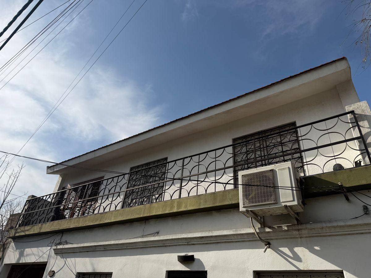 Foto de ¡Oportunidad en Llavallol! PH 4 Ambientes con Gran Balcón Terraza y, imagen 3