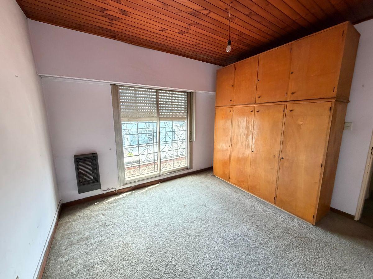 Foto de ¡Oportunidad en Llavallol! PH 4 Ambientes con Gran Balcón Terraza y, imagen 2