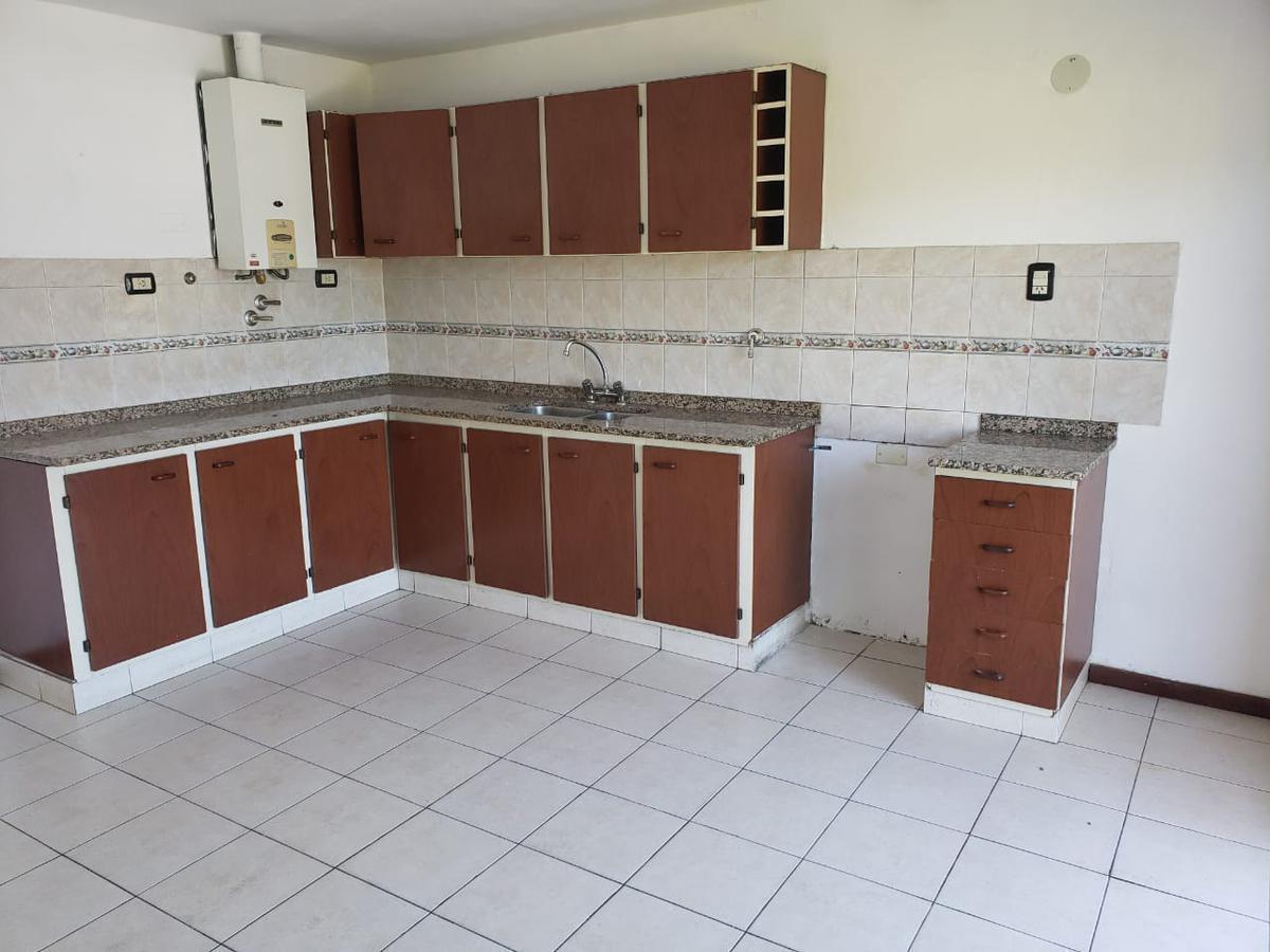 Foto de VENTA - CASA EN PLANTA ALTA -2 DORMITORIOS- SOLIS 848 - BELGRANO, imagen 3