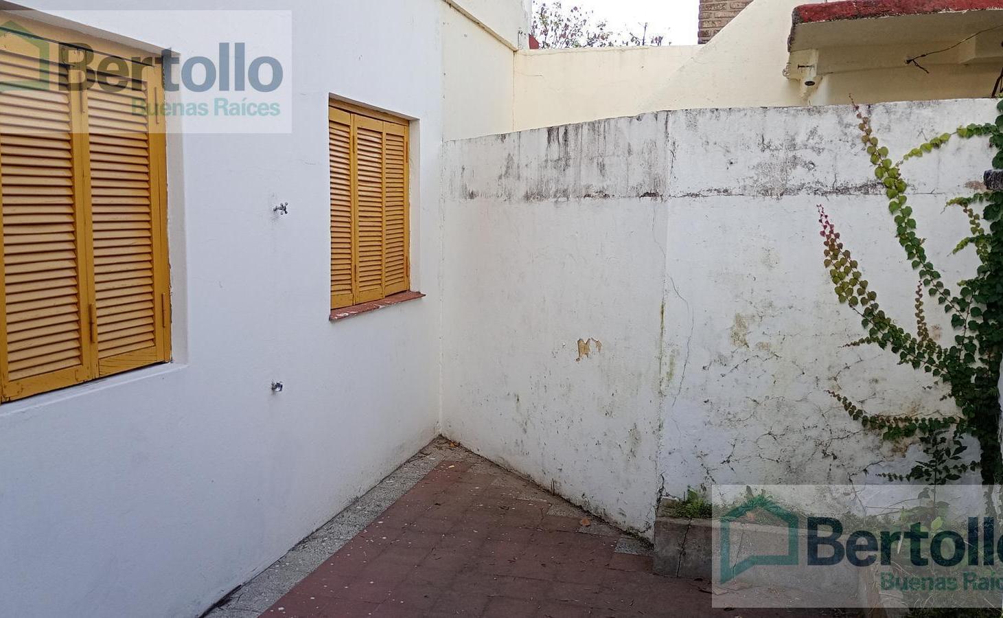 ALQUILER- CASA INTERNA- DOS DORMITORIOS-BARRIO SARMIENTO-ROSARIO