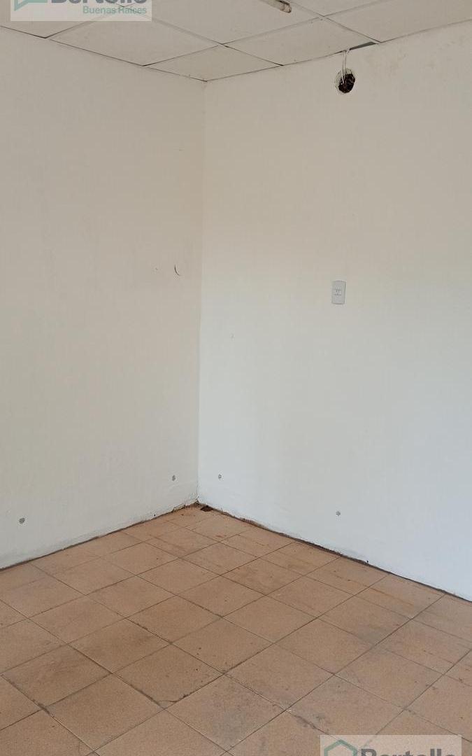 Foto de ALQUILER- LOCAL COMERCIAL - 30 M2- BARRIO SARMIENTO-ROSARIO, imagen 4