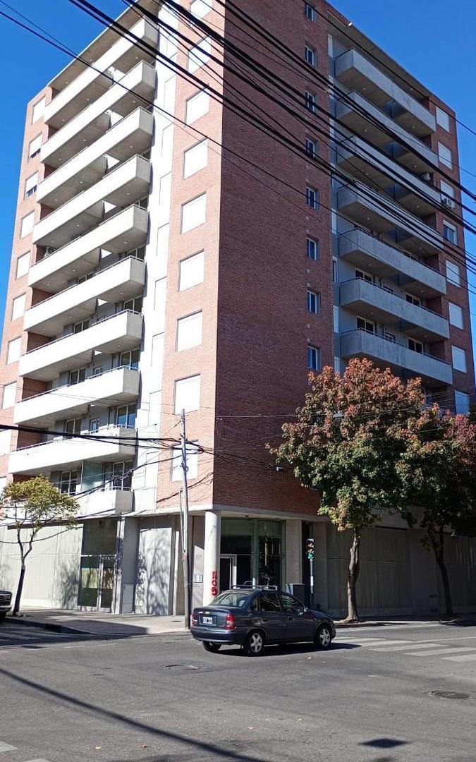 ALQUILER- DTO Y COCHERA- 1 DORMITORIO- ZEBALLOS ESQ. OV. LAGOS- NTRA. SRA. DE LOURDES- ROSARIO