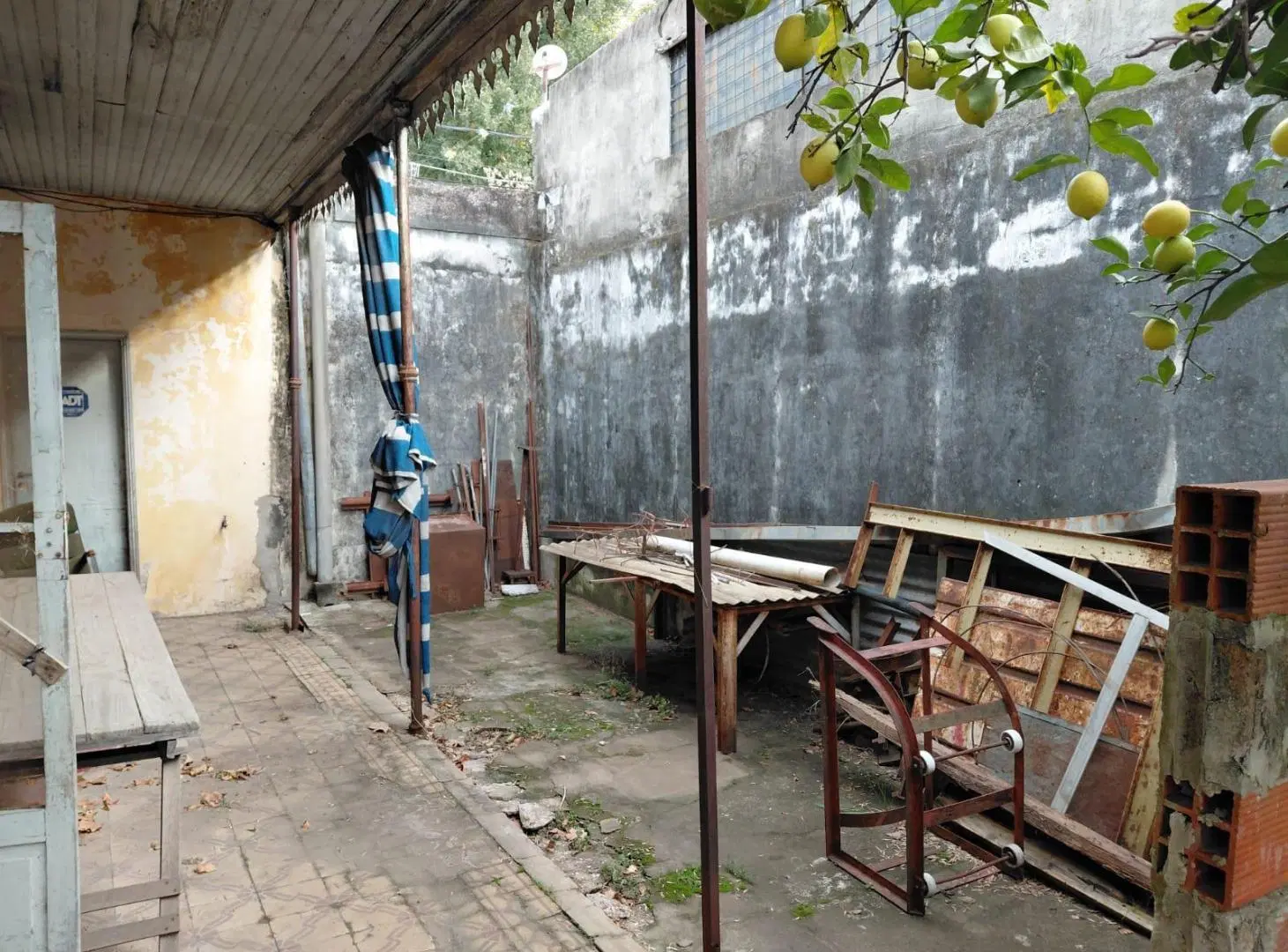 VENTA- CASA A RECICLAR O GALPÓN- FRAGA 1527 B - BELGRANO- ROSARIO 4