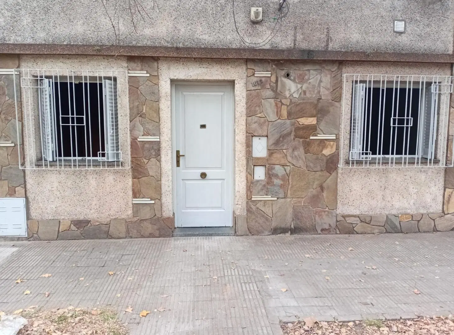 ALQUILER- CASA- 2 DORMITORIOS- ROUILLON 1679 - AZCUENAGA- ROSARIO 1