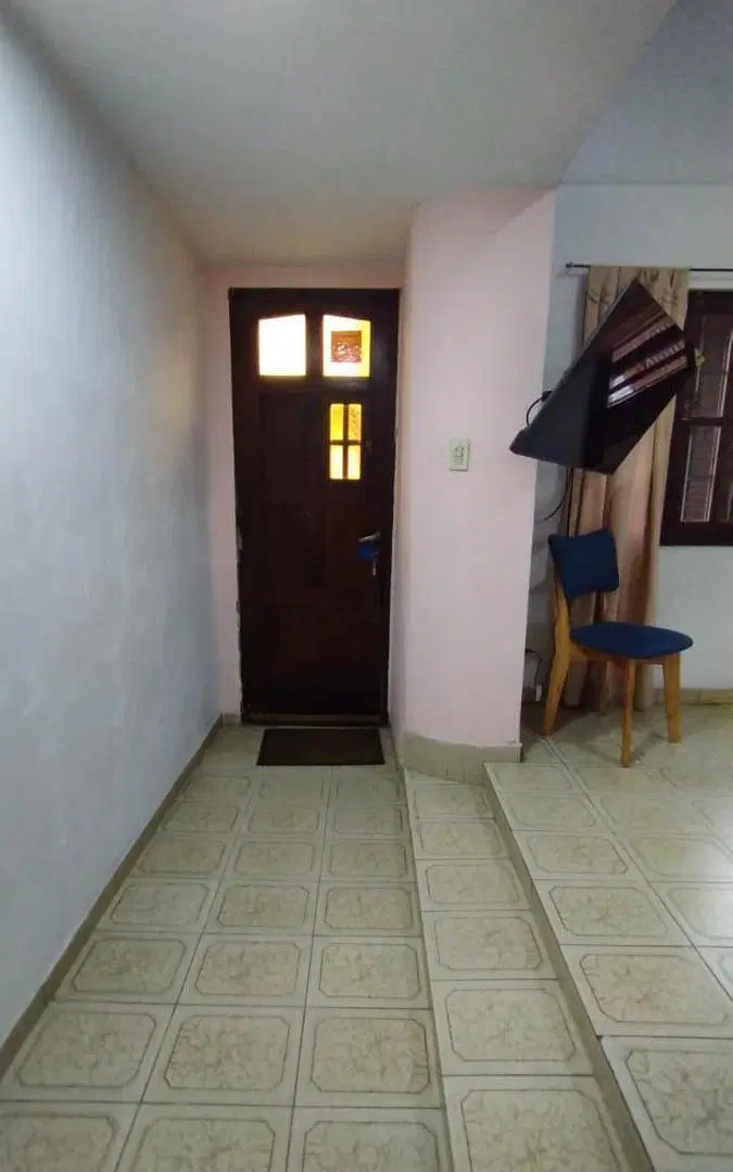 VENTA-CASA-4 DORMITORIOS-TENIENTE AGNETA 814-AZCUENAGA-ROSARIO 2