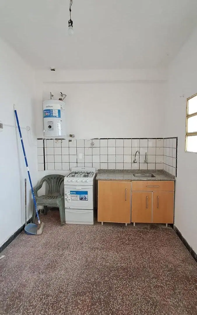 VENTA - MEJICO 938 - LOCAL Y CASA - AMPLIO TERRENO - BARRIO BELGRANO - ROSARIO 2