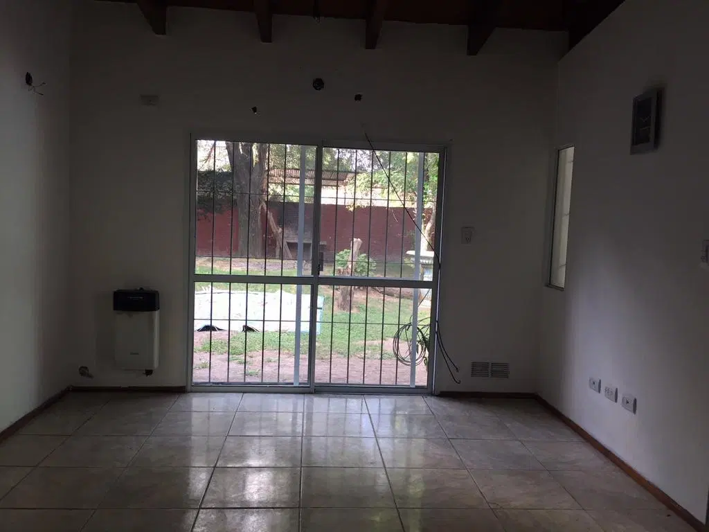 ALQUILER - CASA- 3 DORMITORIOS- J. NEWBERY 8162 - EMPALME GRANEROS-ROSARIO 1