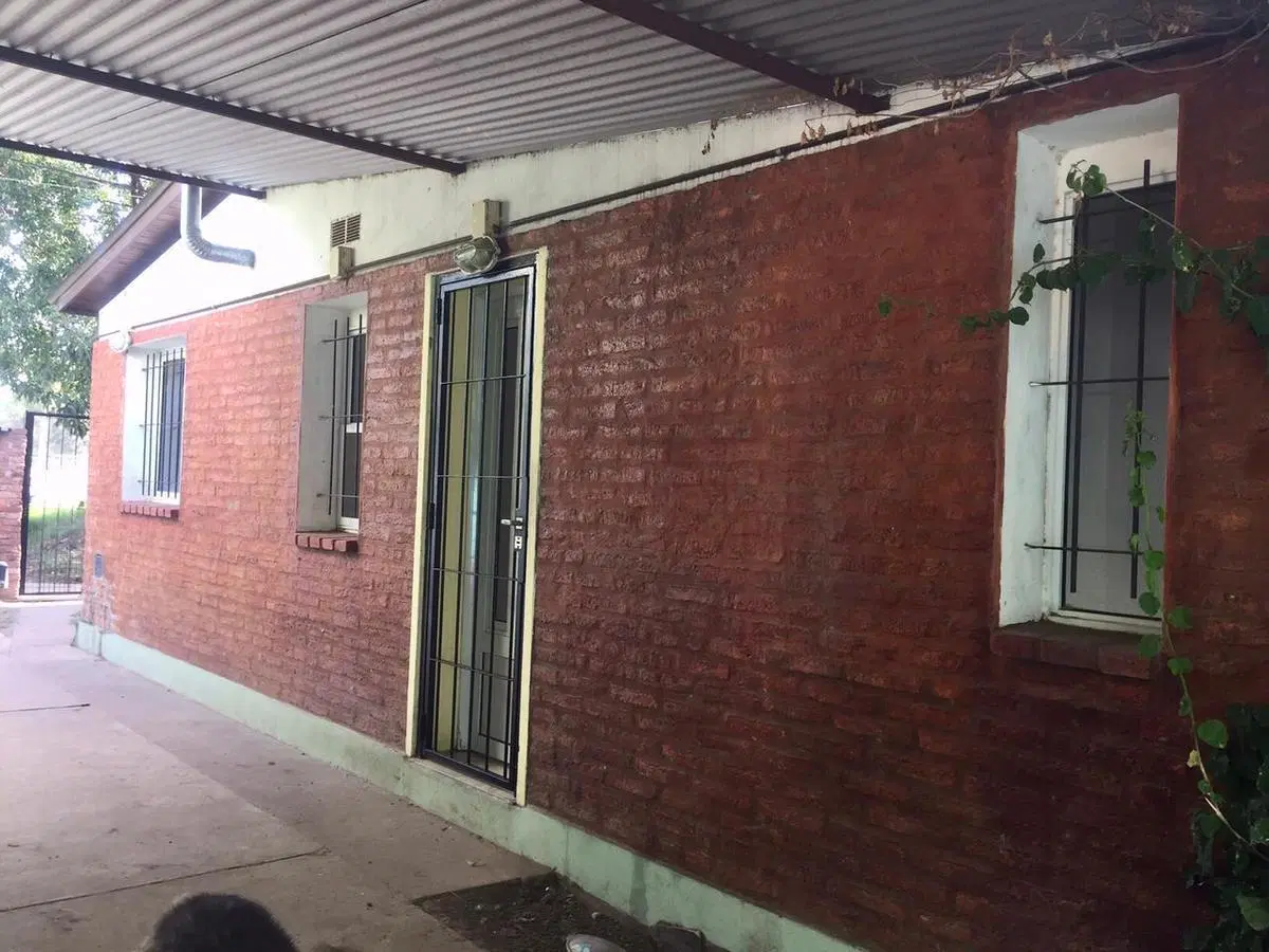 ALQUILER - CASA- 3 DORMITORIOS- J. NEWBERY 8162 - EMPALME GRANEROS-ROSARIO 3