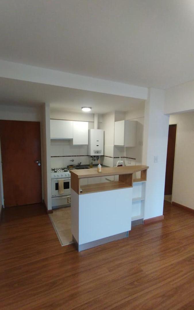 Foto de ALQUILER-CRESPO 1189-1 DORMITORIO-ECHESORTU-ROSARIO, imagen 3