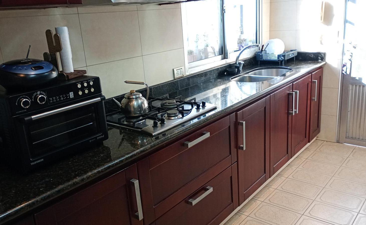 Foto de VENTA- CASA- 4 DORMITORIOS - LINIERS 771 - AZCUENAGA - ROSARIO, imagen 3