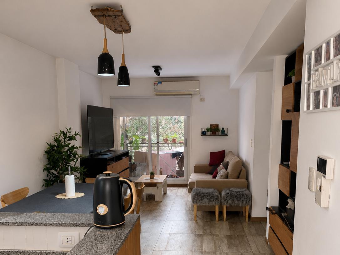 Foto de VENTA-SANTIAGO 1036-DEPARTAMENTO 2 DORMITORIOS Y COCHERA-BARRIO, imagen 3
