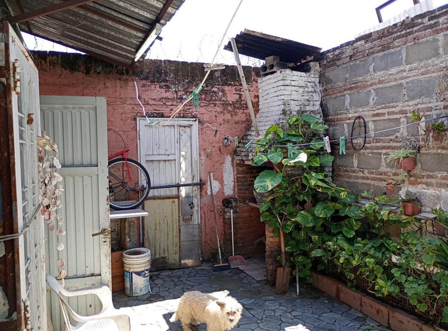 Foto de VENTA - CASA - 2 DORMITORIOS- FRAGA 2345 - URQUIZA - ROSARIO, imagen 4