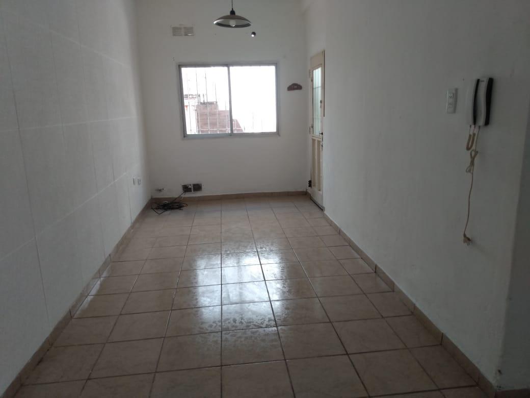 Foto de ALQUILER - DEPARTAMENTO INTERNO- 1 DORMITORIO- SAN JUAN 4920- ECHESORTU, imagen 2