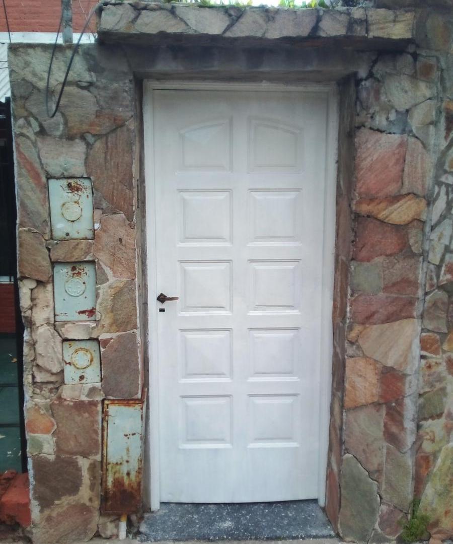 Foto de VENTA-CASA 2 DORMITORIOS-CASA INTERNA UNICA- MAGALLANES 1345 - BARRIO, imagen 2