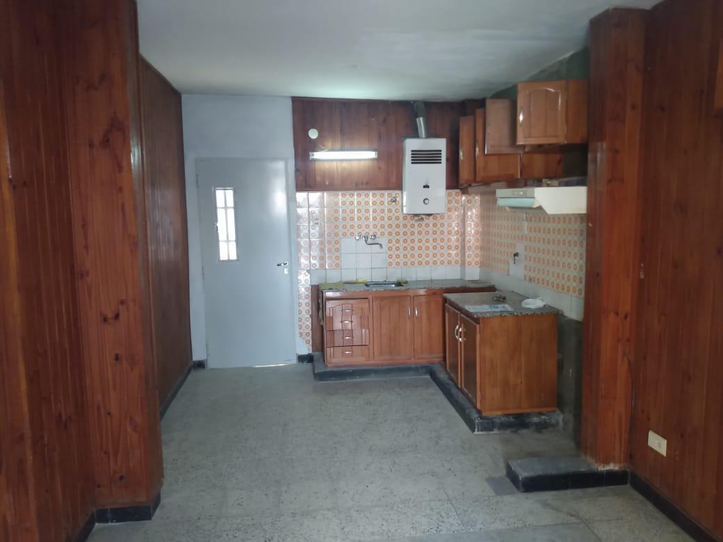 Foto de VENTA - CASA - 2 DORMITORIOS - PASAJE DUMONT 1438 - 9 DE JULIO 4700, imagen 4