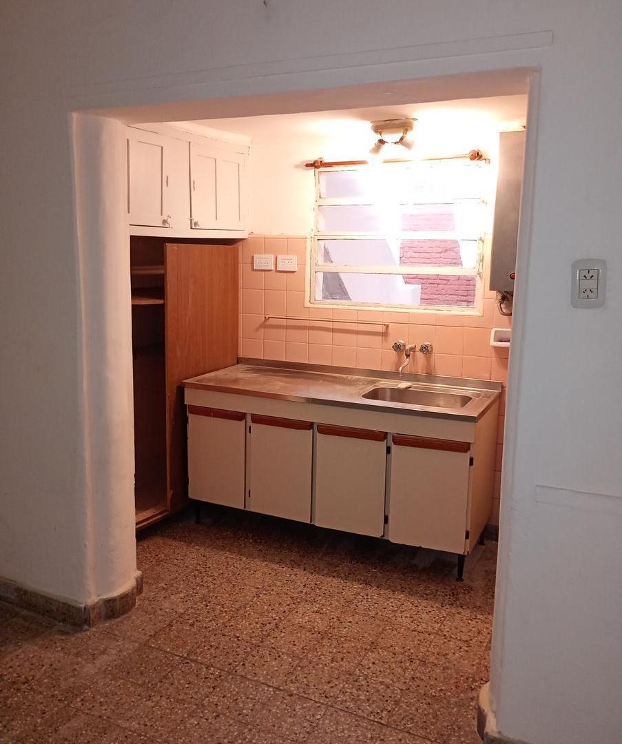Foto de VENTA - CASA - 2 DORMITORIOS - RIOJA 5685 - AZCUENAGA - ROSARIO, imagen 4