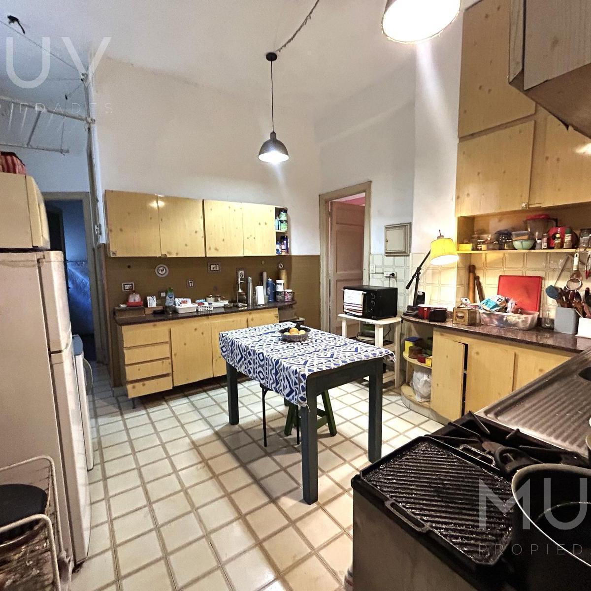 Departamento de 5 Ambientes en Venta en Balvanera en La Emblemática Torre Saint 3