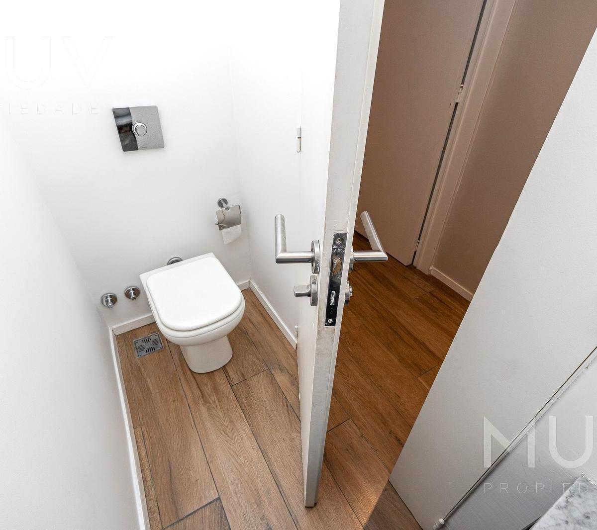 Hermoso Depto de 4 Ambientes en Venta con Dos Patios, Parril 5