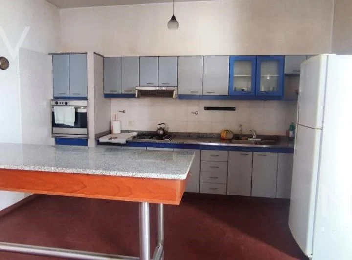 Cómoda y amplia Casa en Venta a refaccionar en Villa Urquiza en lote propio con Terraza 5