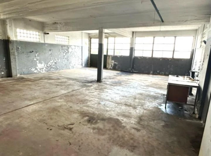 Importante Edificio Comercial en Alquiler apto todo destino 4