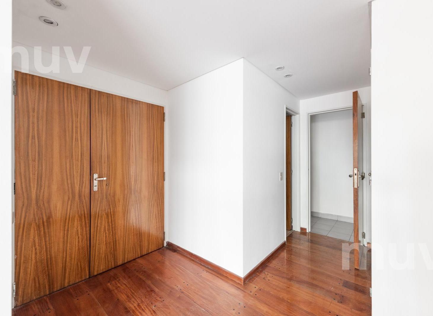 Foto de Av. Cerviño 4600 - Departamento de 4 ambientes en Venta en Palermo con, imagen 2