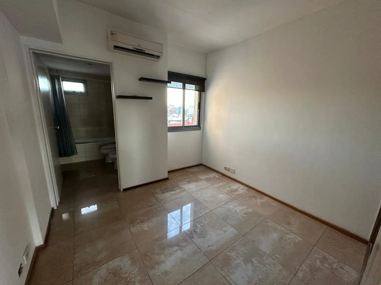 Departamento 3 ambientes. | ALBERDI, JUAN B., AV. al 600 2