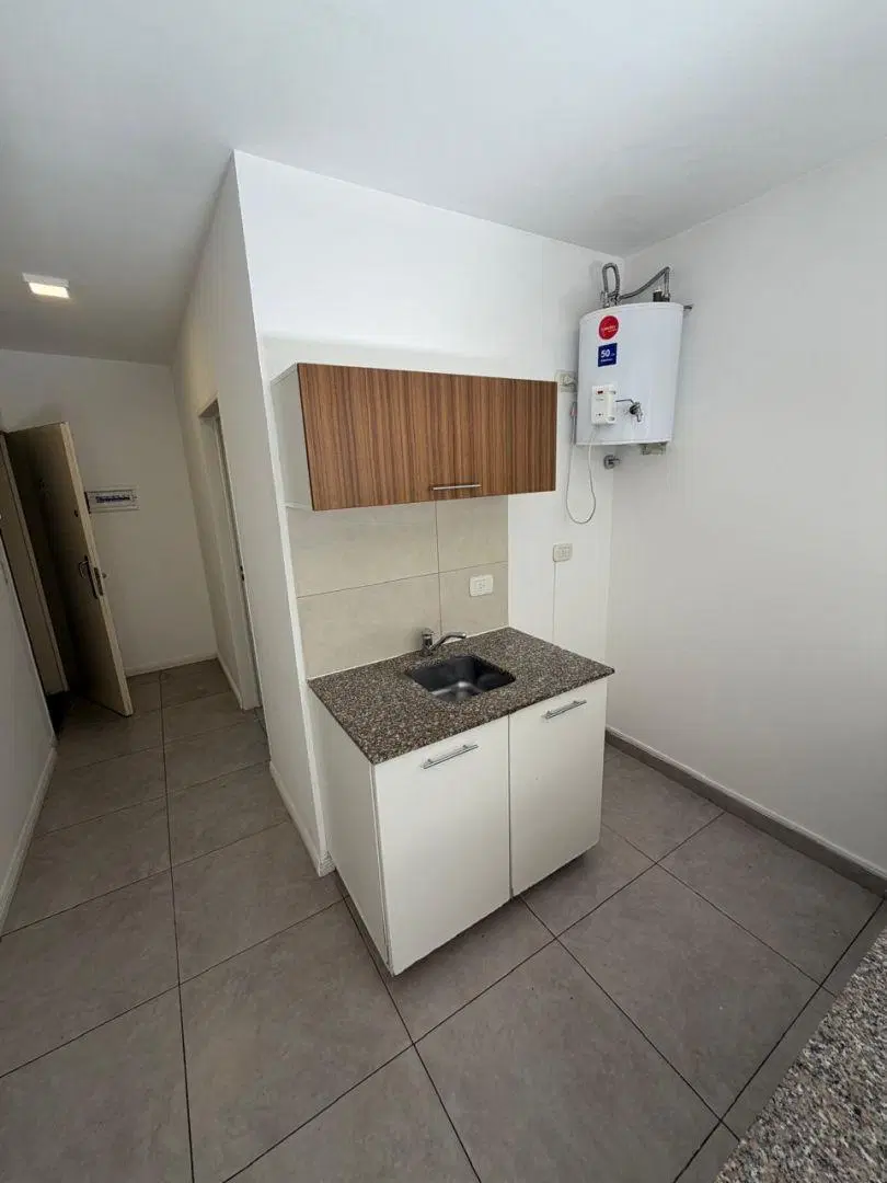 1 AMBIENTE | DIRECTORIO, AVDA. al 1000 3