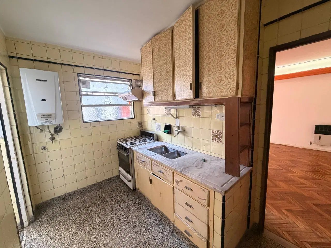 Departamento 2 ambientes. | Av RIVADAVIA al 3900 2