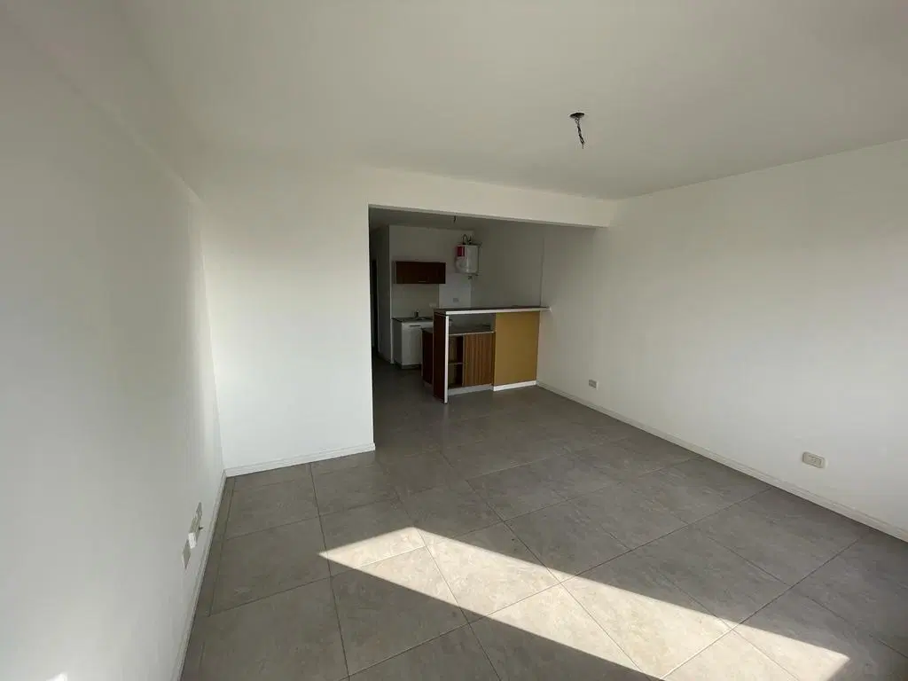 1 AMBIENTE | DIRECTORIO, AVDA. al 1000 3