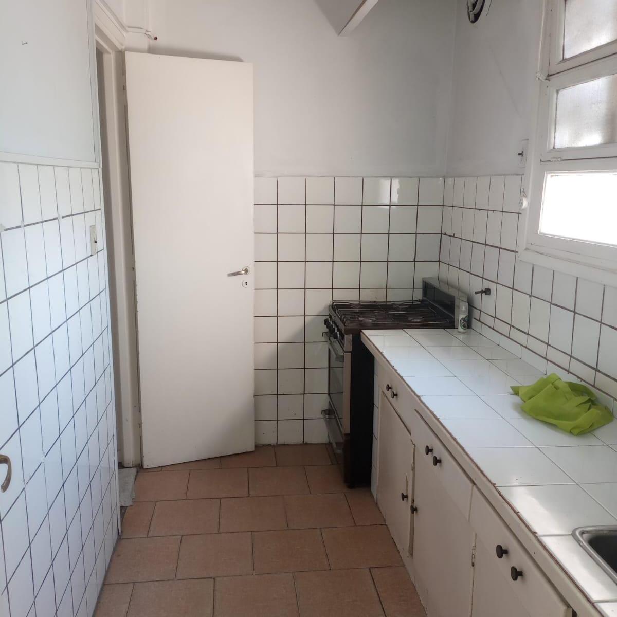 3 Amb. con Dependencia. 2 Baños. 2