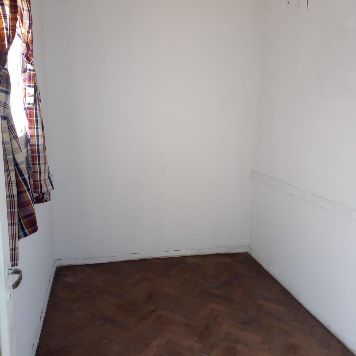 3 Amb. con Dependencia. 2 Baños. 5