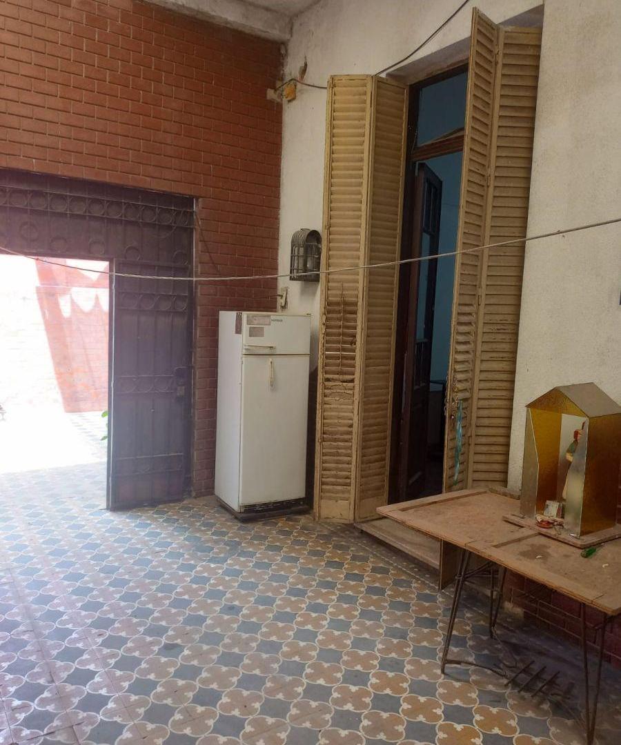 Foto de Casa Antigua De 8,66x17 M2. Patio Cubierto., imagen 3