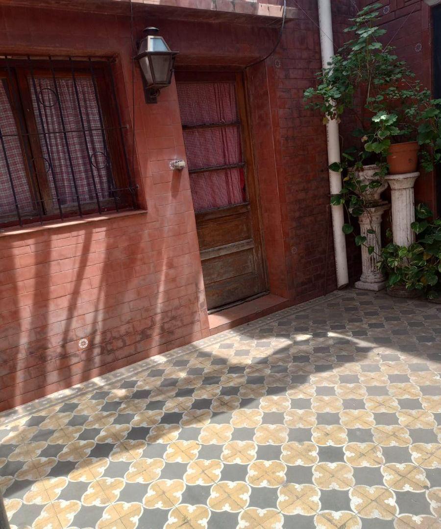 Foto de Casa Antigua De 8,66x17 M2. Patio Cubierto., imagen 5