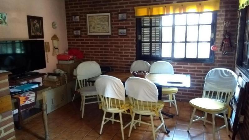 Foto de CHALET DE 5 AMB CON JARDIN Y COCHERA PASANTE ., imagen 2