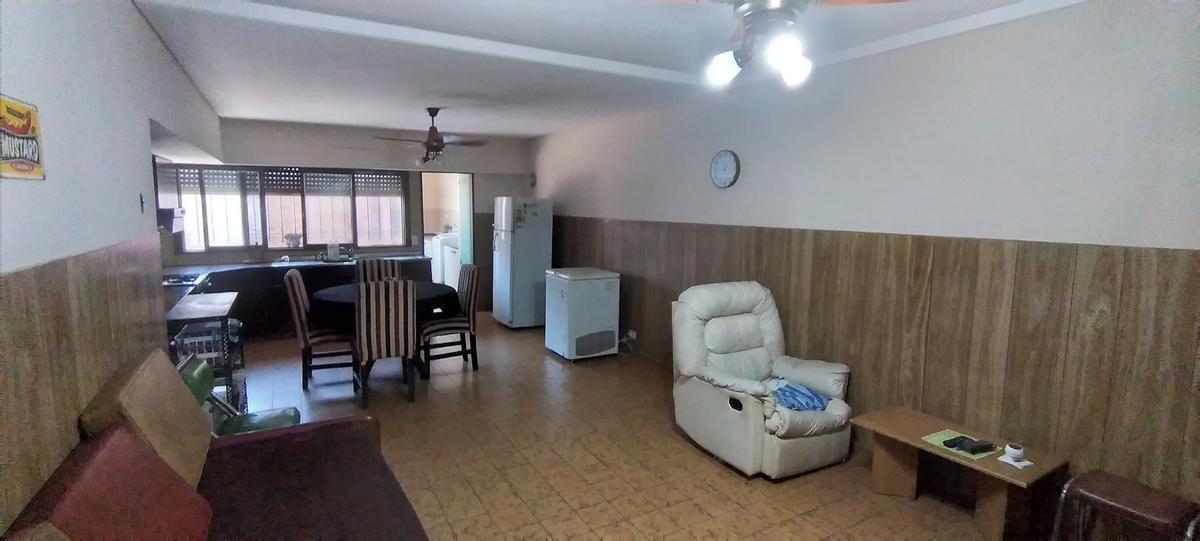 Foto de Casa 4 Amb con cochera - Lomas Del Mirador, imagen 3